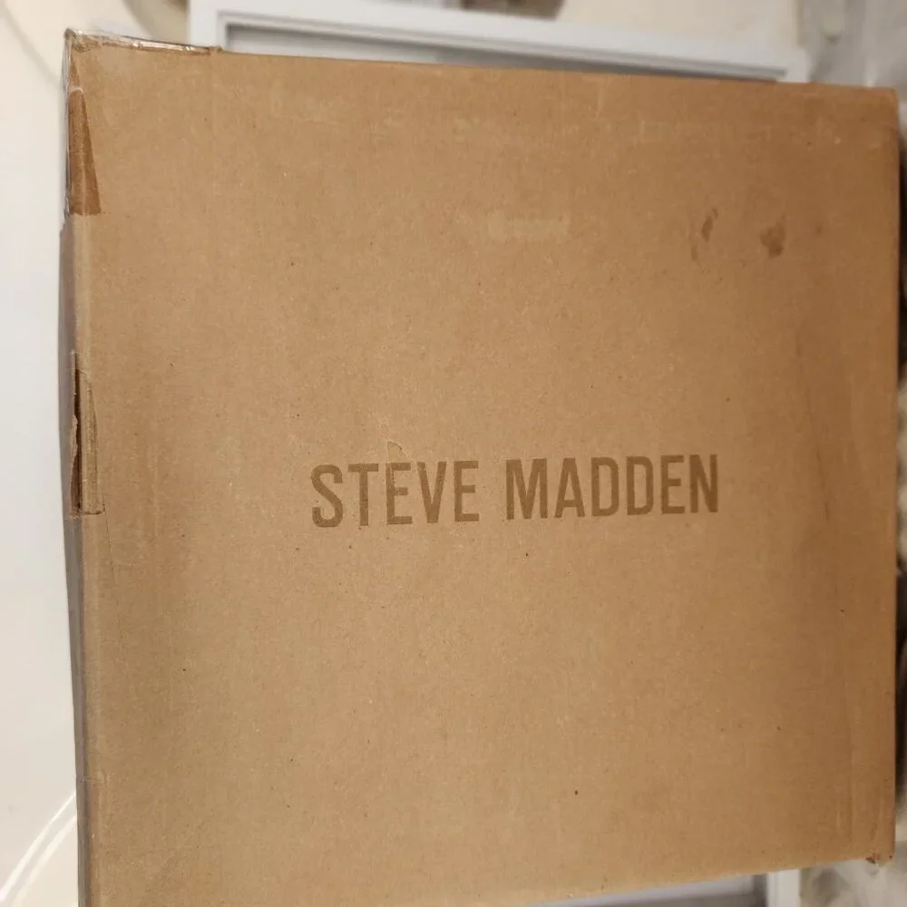 Steve Madden 